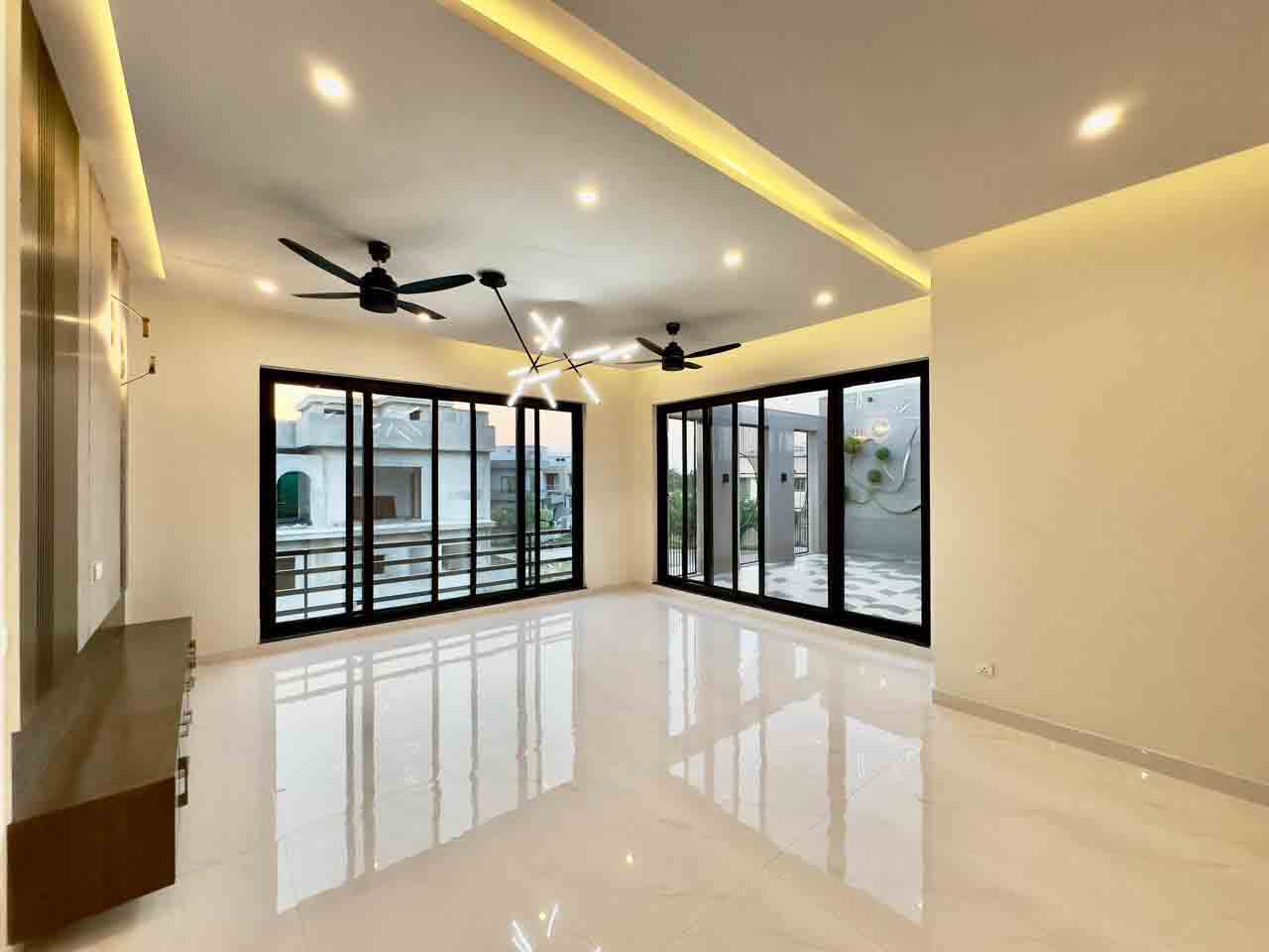 1 Kanal Designer House DHA Phase 2 Block B