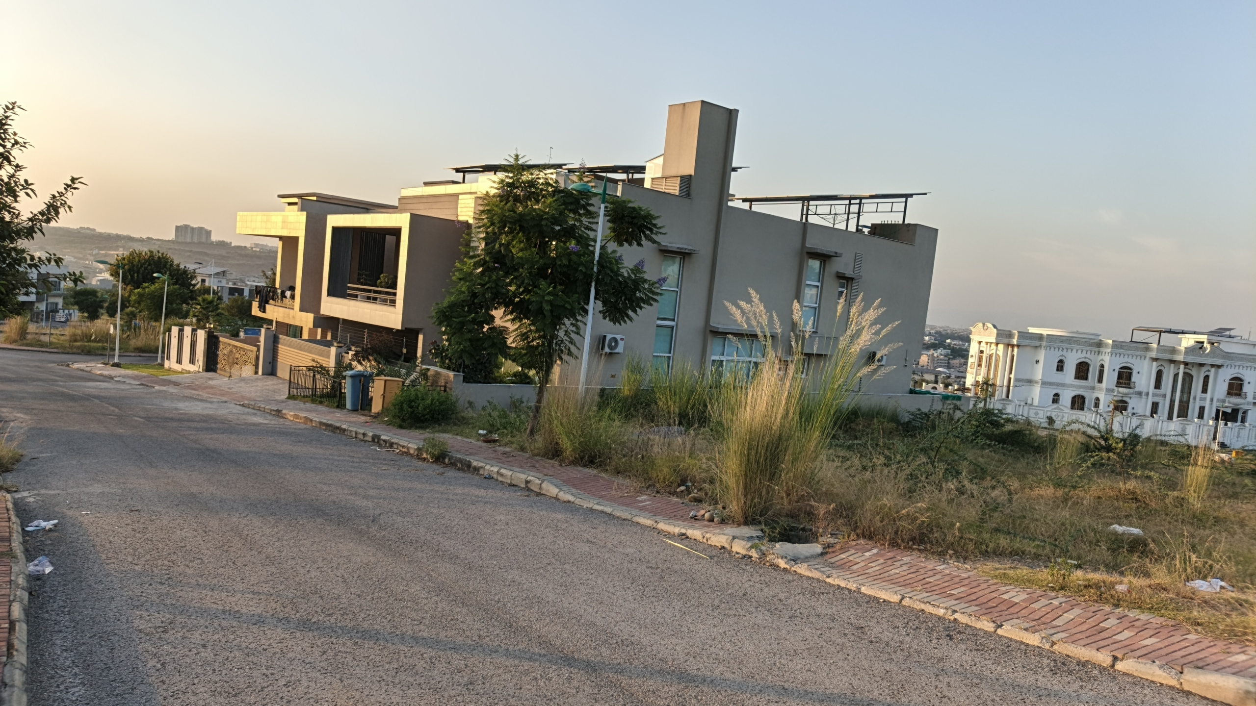 1 Kanal Pair Plot Bahria Hills main road access