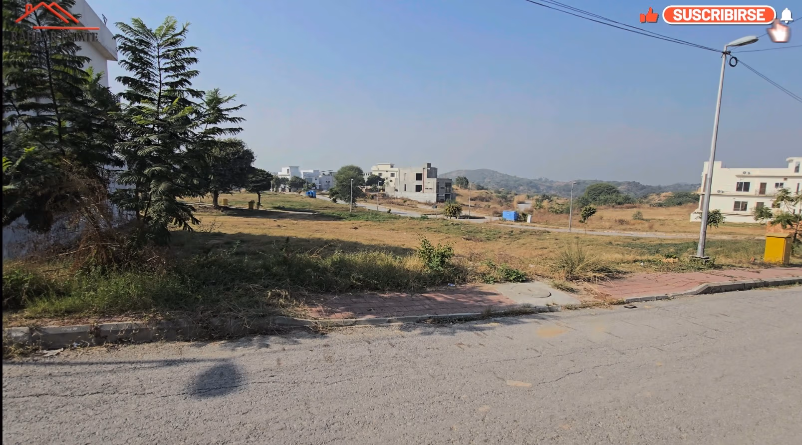 Alt Text: Peaceful residential neighbourhood in DHA Phase 3